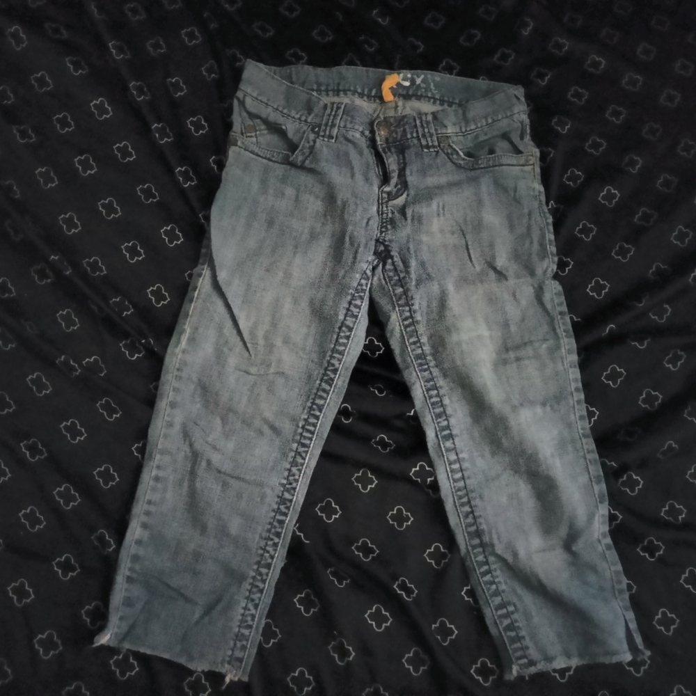 Roxy Distressed Gray Ankle Jeans